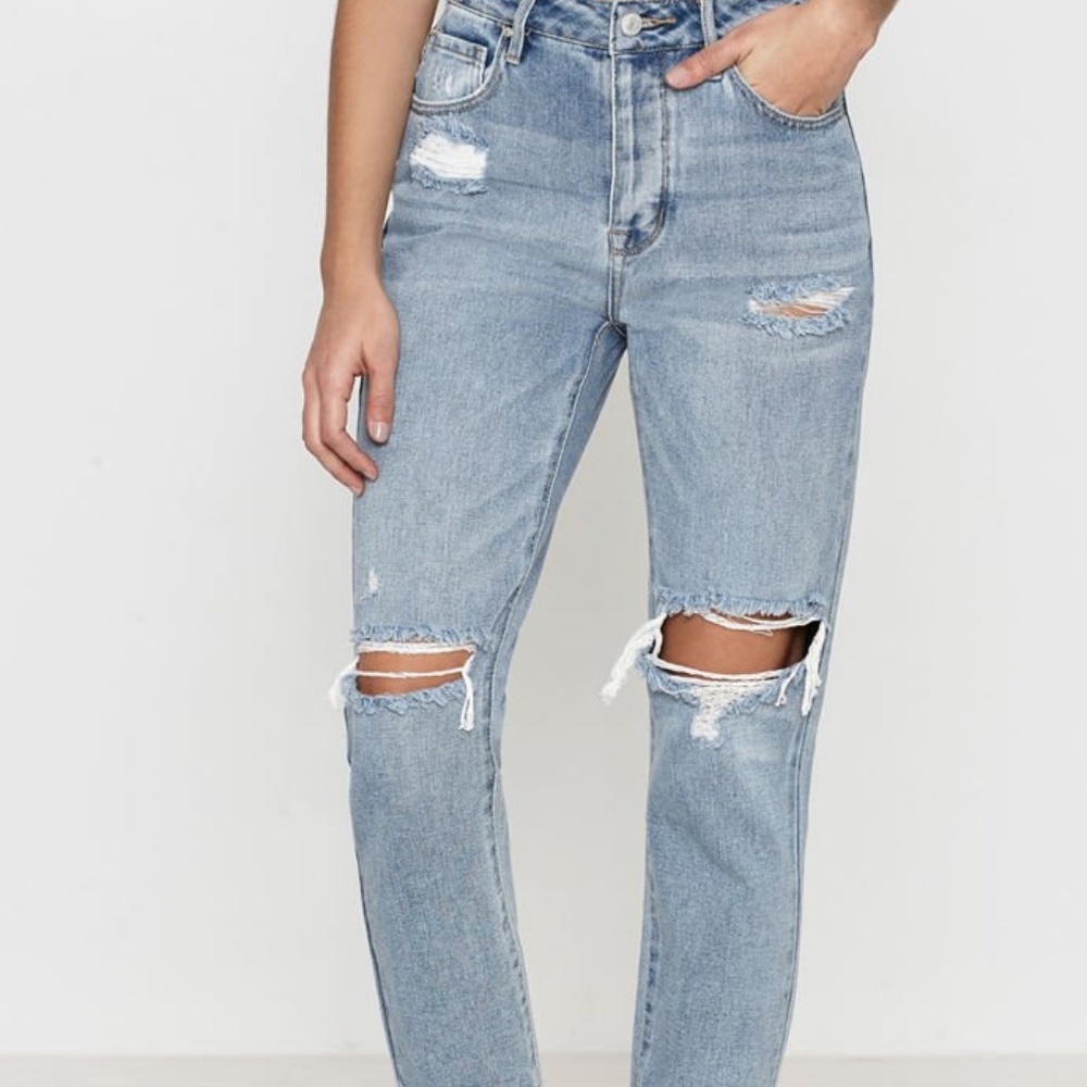 Bullhead Mom Jeans